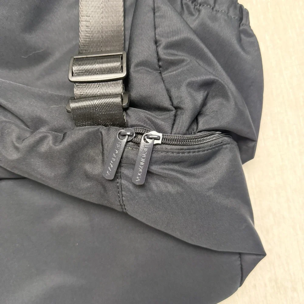 Beyond Yoga Backpack Tote Black Lined Convertible Gym Cinch Drawstring Travel